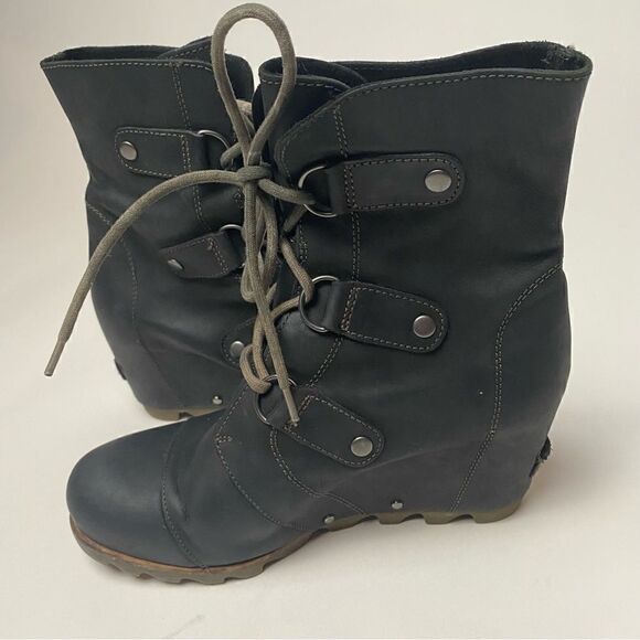 Sorel Joan of Arctic Lace Up Mid Wedge Lexie Wedge Black Leather 8 waterproof - Picture 3 of 6